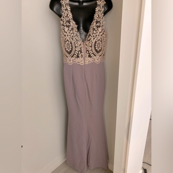 Full length lilac and gold evening gown - Picture 10 of 12